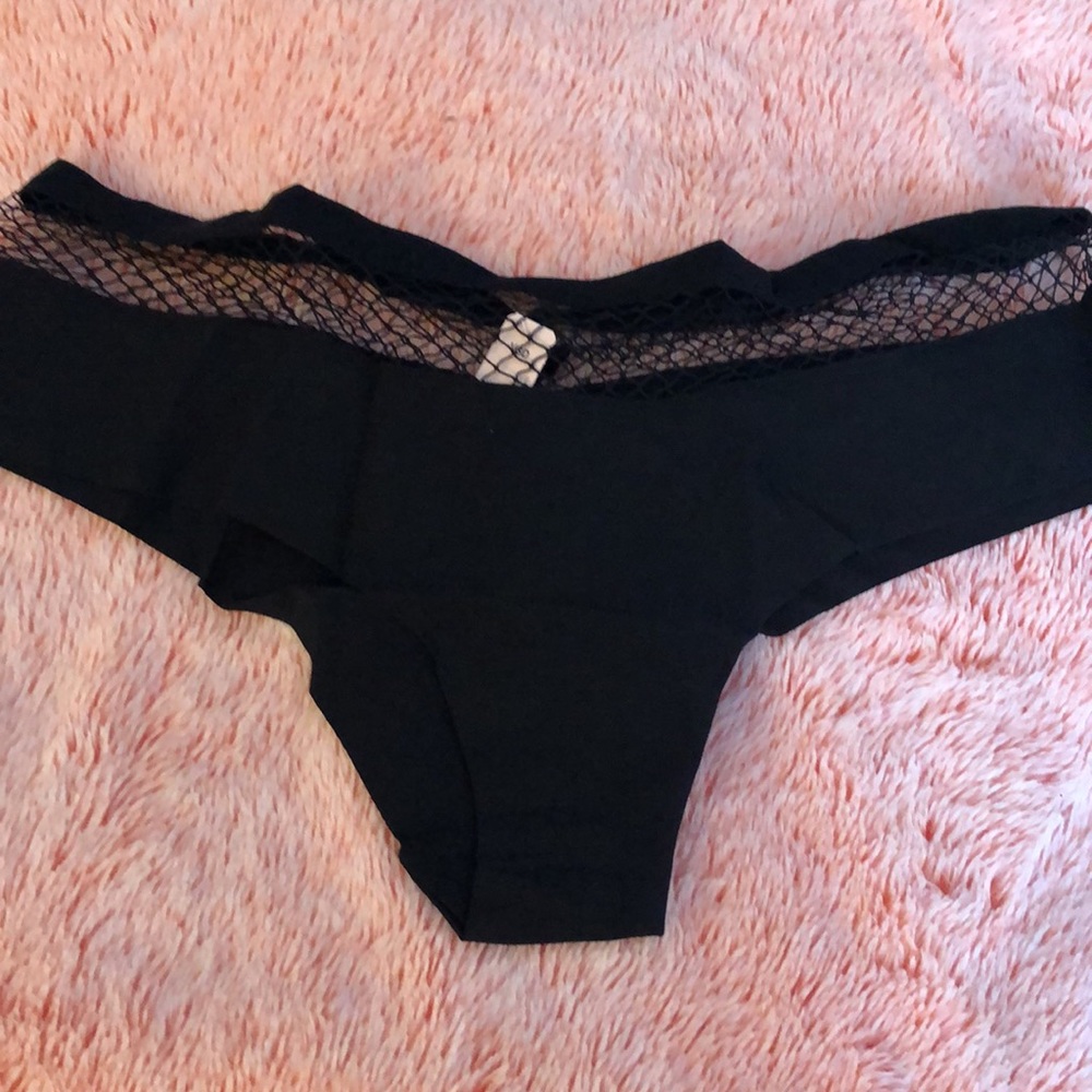 VICTORIA’S SECRET LOT OF 4 CHEEKIE PANTIES UNDERWEAR XL NWT!